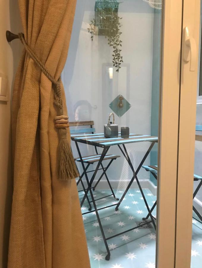 Monna Flats Arenal 1 Apartment Sevilla Bagian luar foto